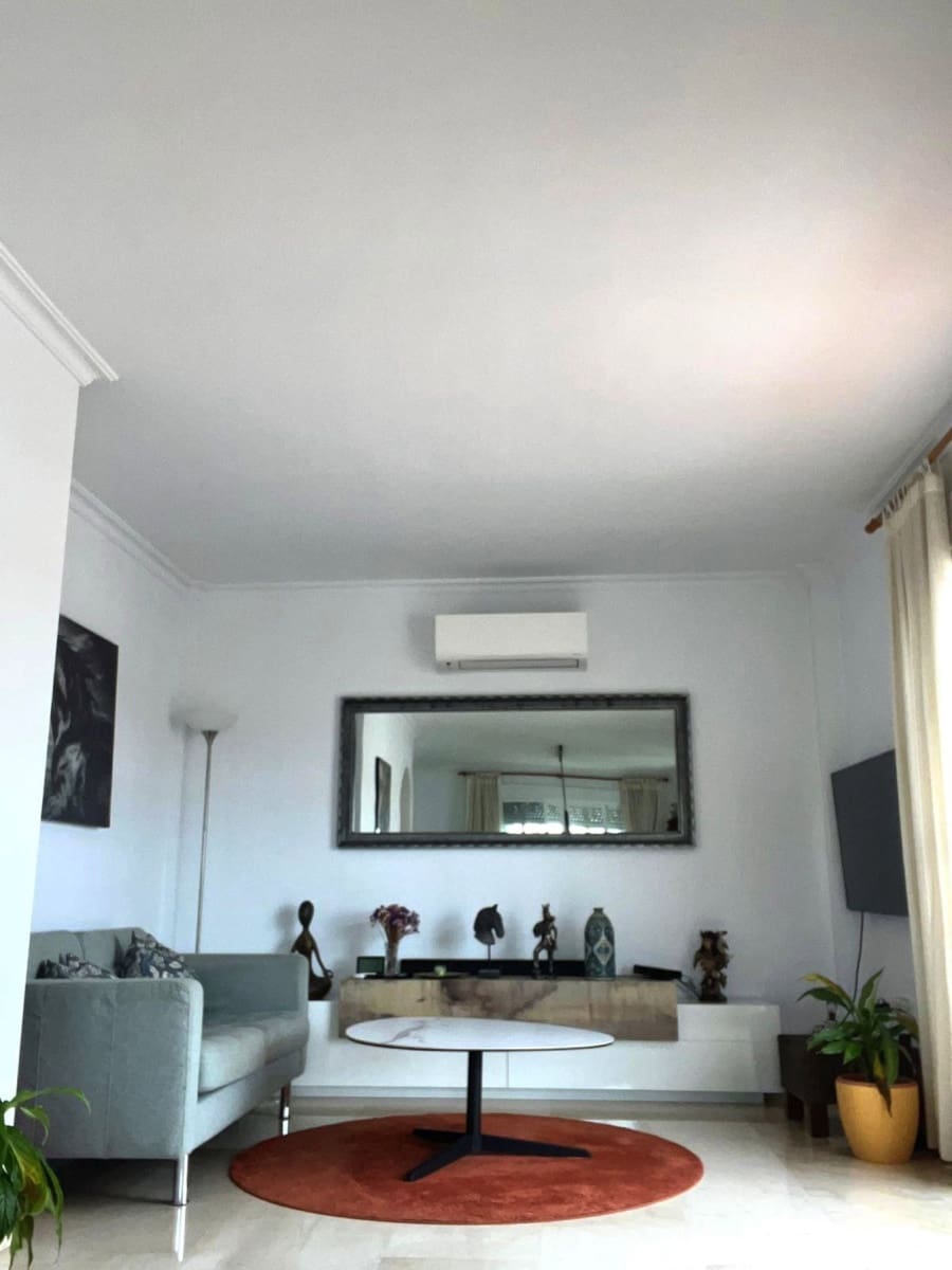 4 Zimmer Villa zu verkaufen in Caleta de Velez mit Pool Garage - 669.000 € (Ref: 9795520)