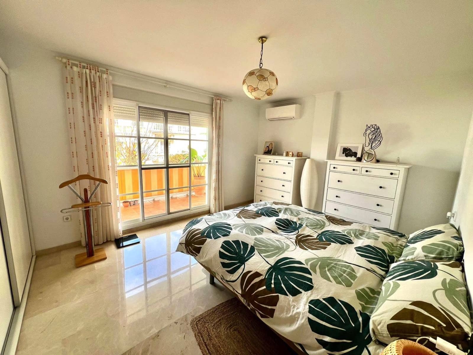 4 Zimmer Villa zu verkaufen in Caleta de Velez mit Pool Garage - 669.000 € (Ref: 9795520)