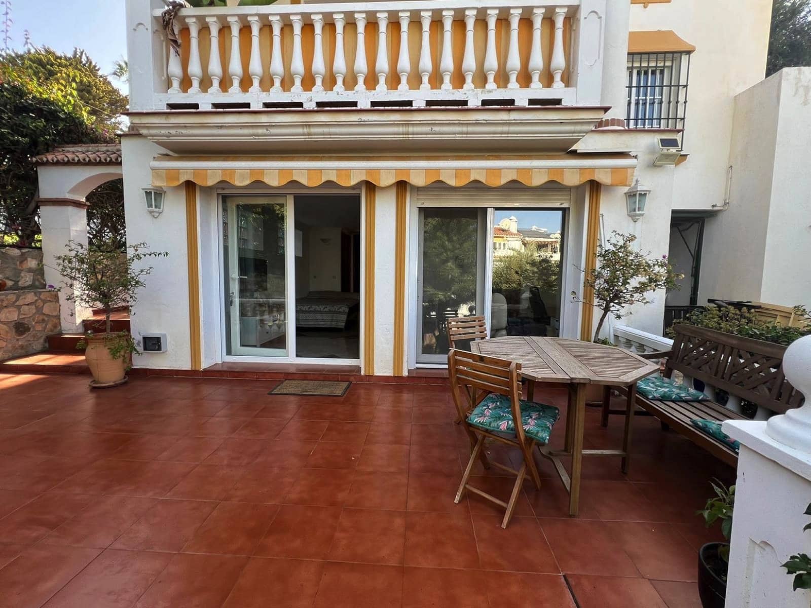4 Zimmer Villa zu verkaufen in Caleta de Velez mit Pool Garage - 669.000 € (Ref: 9795520)