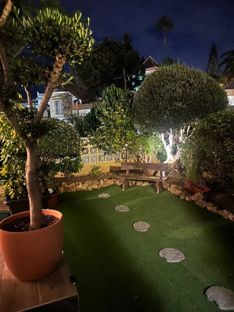 4 Zimmer Villa zu verkaufen in Caleta de Velez mit Pool Garage - 669.000 € (Ref: 9795520)