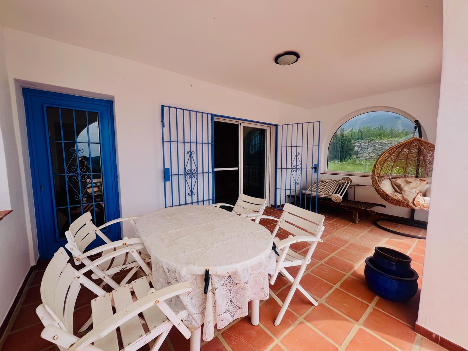 Chalet de 6 habitaciones en Alcaucín en venta con piscina garaje - 525.000 € (Ref: 9805586)