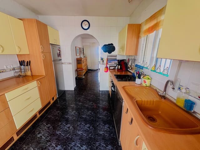6 sypialnia Willa na sprzedaż w Alcaucín z basenem garażem - 525 000 € (Ref: 9805586)