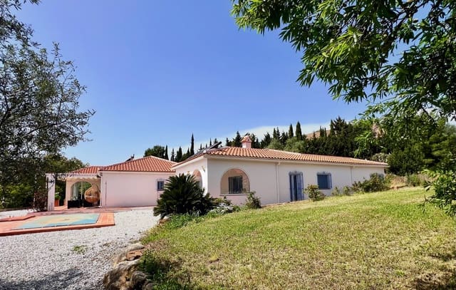 6 sypialnia Willa na sprzedaż w Alcaucín z basenem garażem - 525 000 € (Ref: 9805586)