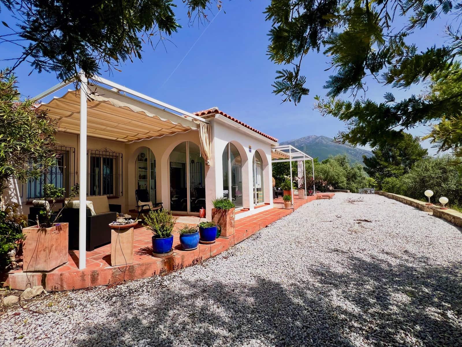 6 soverom Villa til salgs i Alcaucin med svømmebasseng garasje - € 525 000 (Ref: 9805586)