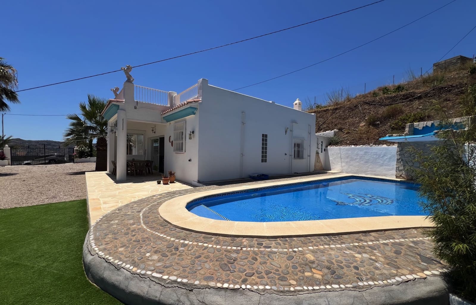 3 bedroom Villa for sale in Almachar with pool garage - € 339,000 (Ref: 9813555)