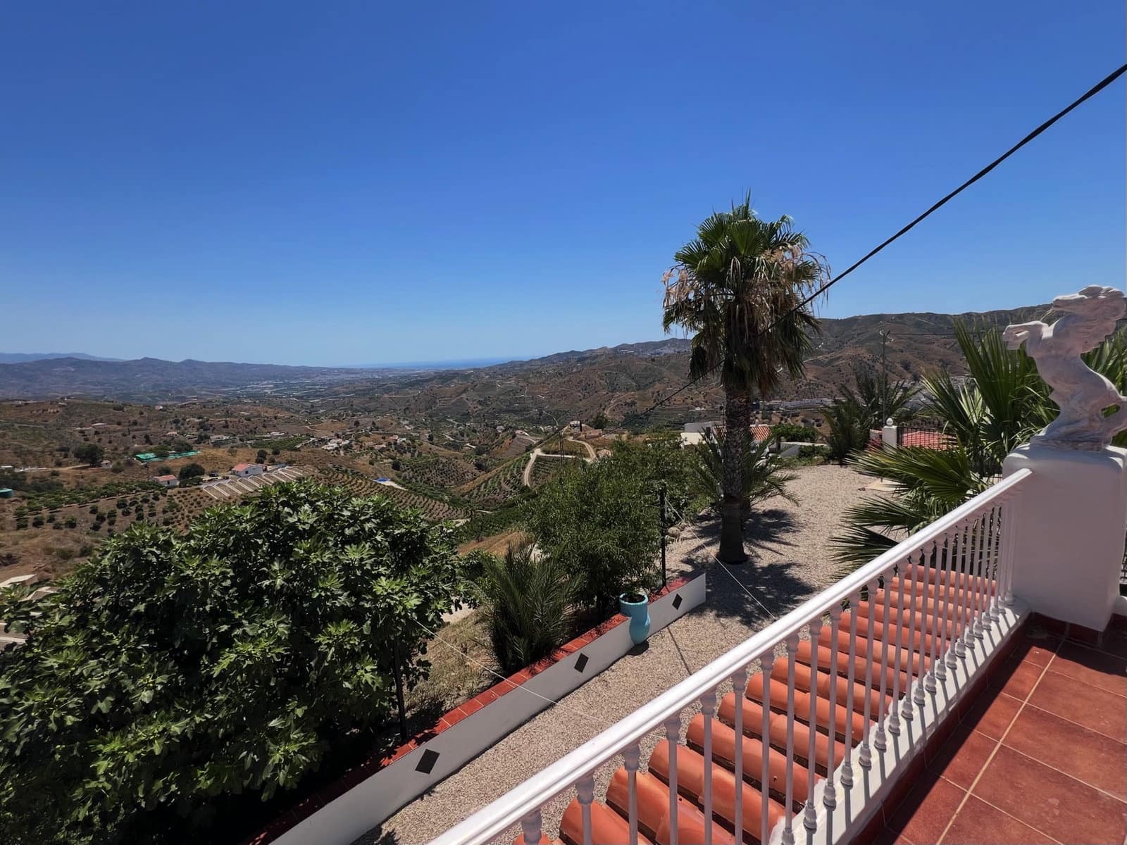 3 bedroom Villa for sale in Almachar with pool garage - € 339,000 (Ref: 9813555)