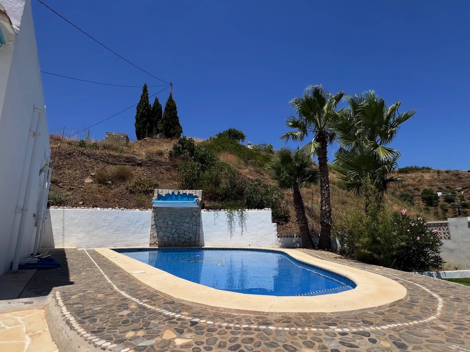 3 bedroom Villa for sale in Almachar with pool garage - € 339,000 (Ref: 9813555)