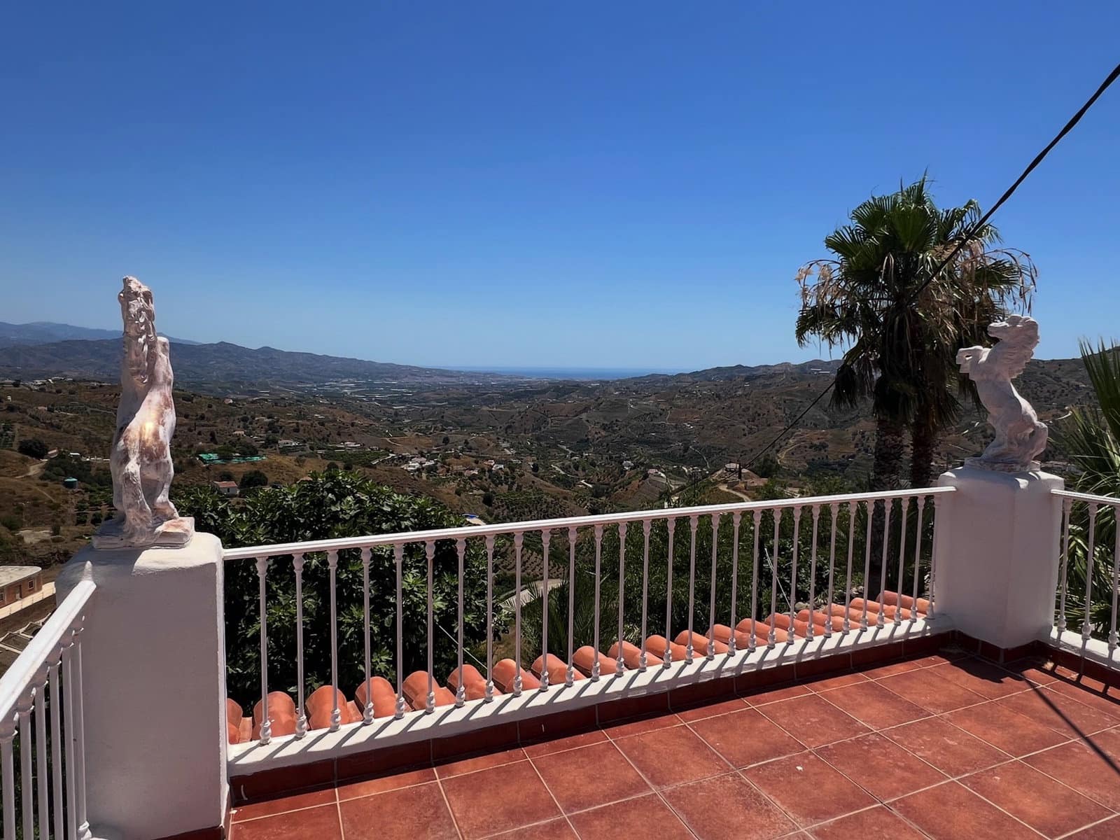 3 bedroom Villa for sale in Almachar with pool garage - € 339,000 (Ref: 9813555)