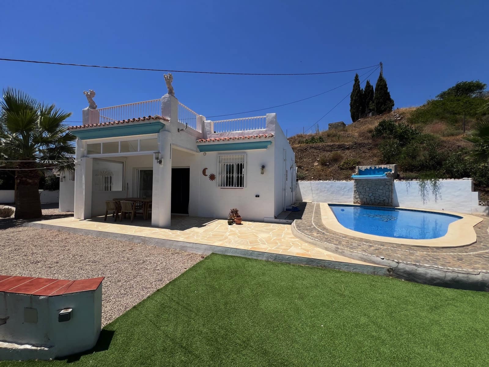 3 bedroom Villa for sale in Almachar with pool garage - € 339,000 (Ref: 9813555)