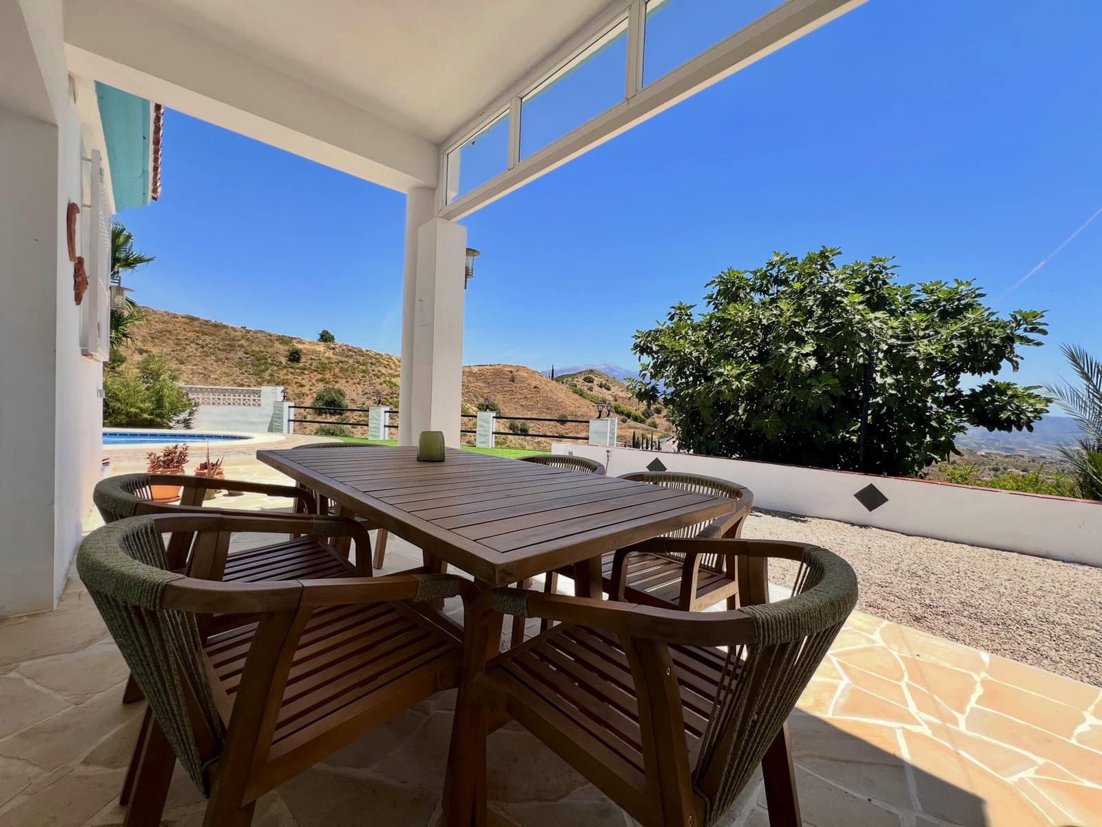 3 bedroom Villa for sale in Almachar with pool garage - € 339,000 (Ref: 9813555)