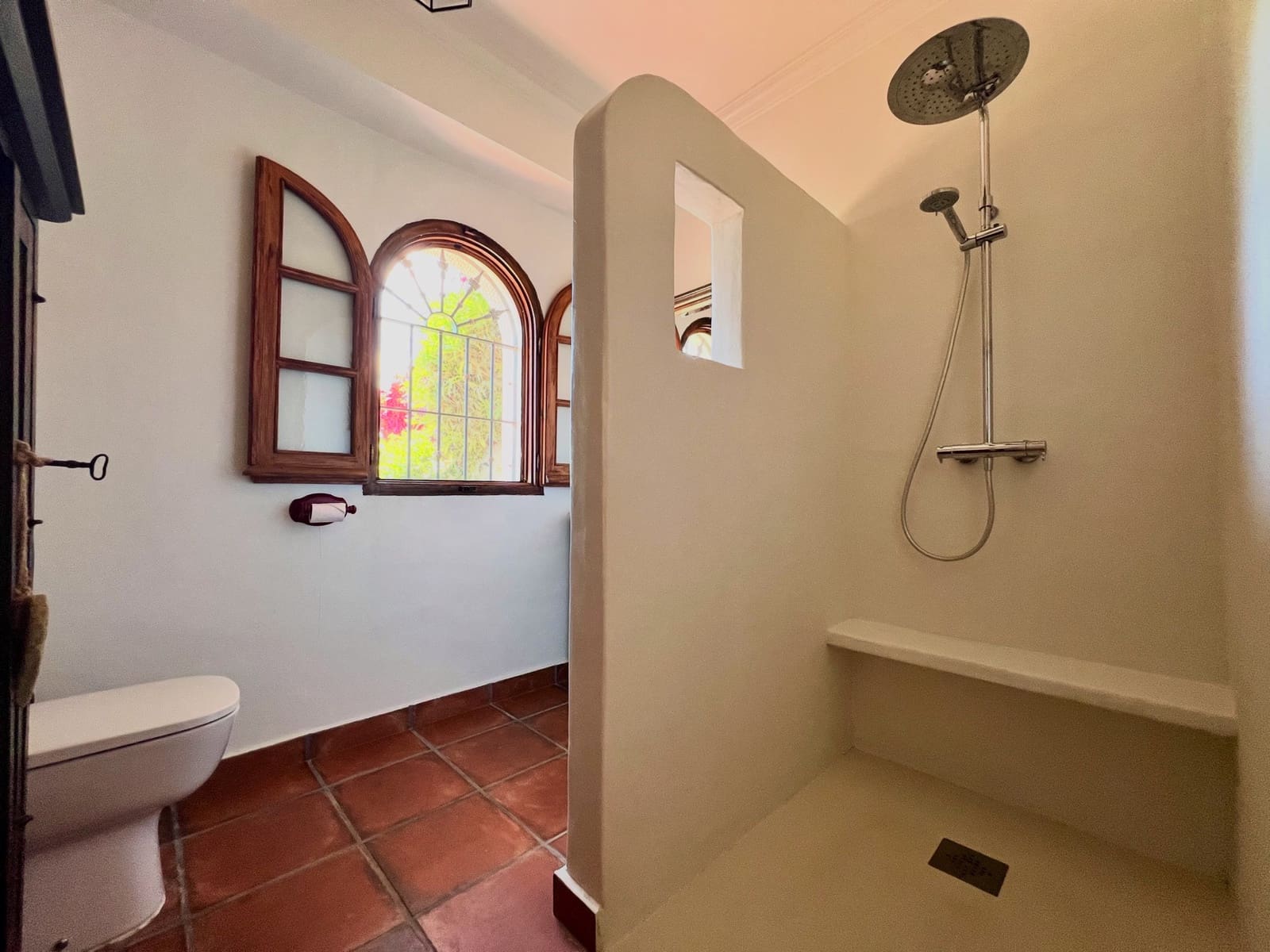 5 slaapkamer Villa te koop in Alcaucin met zwembad garage - € 695.000 (Ref: 9853053)