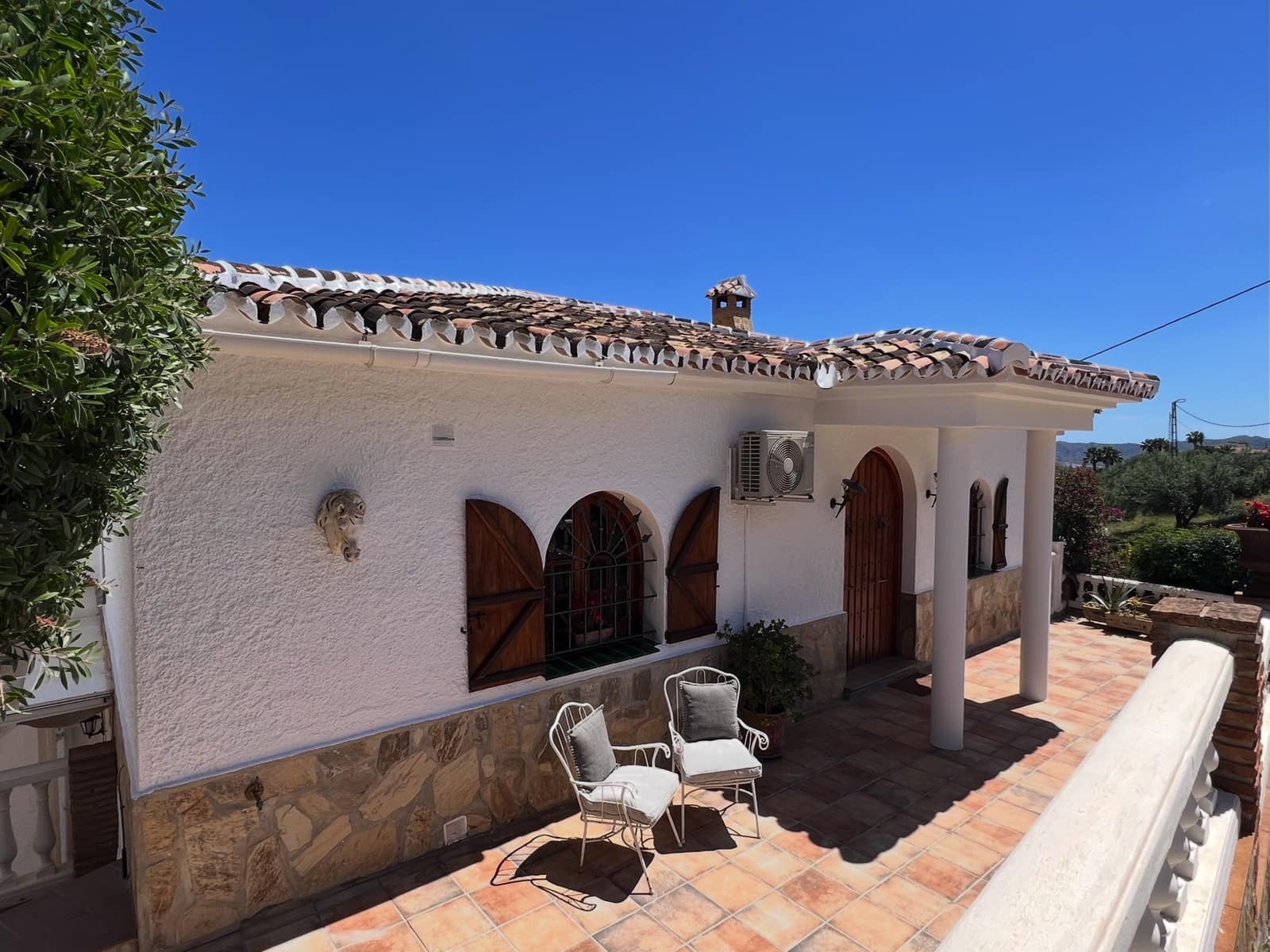 5 slaapkamer Villa te koop in Alcaucin met zwembad garage - € 695.000 (Ref: 9853053)