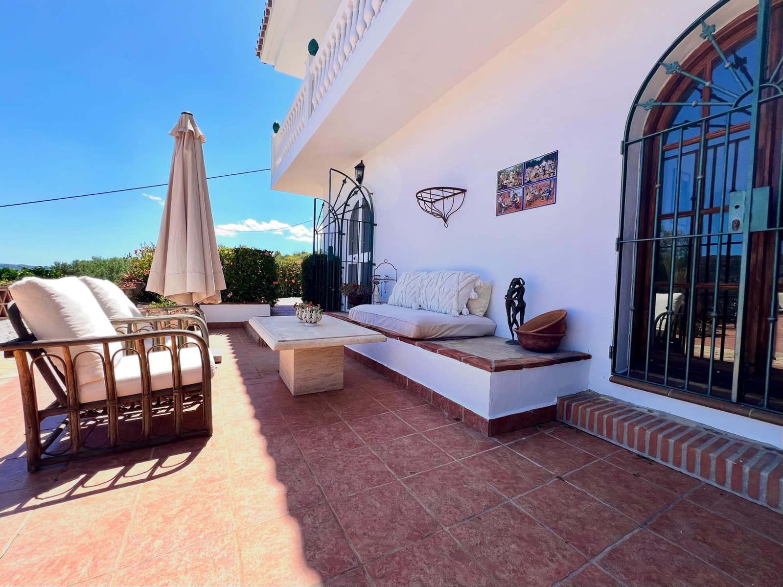 5 slaapkamer Villa te koop in Alcaucin met zwembad garage - € 695.000 (Ref: 9853053)