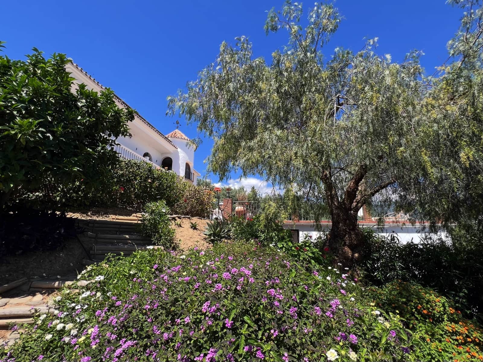 5 slaapkamer Villa te koop in Alcaucin met zwembad garage - € 695.000 (Ref: 9853053)