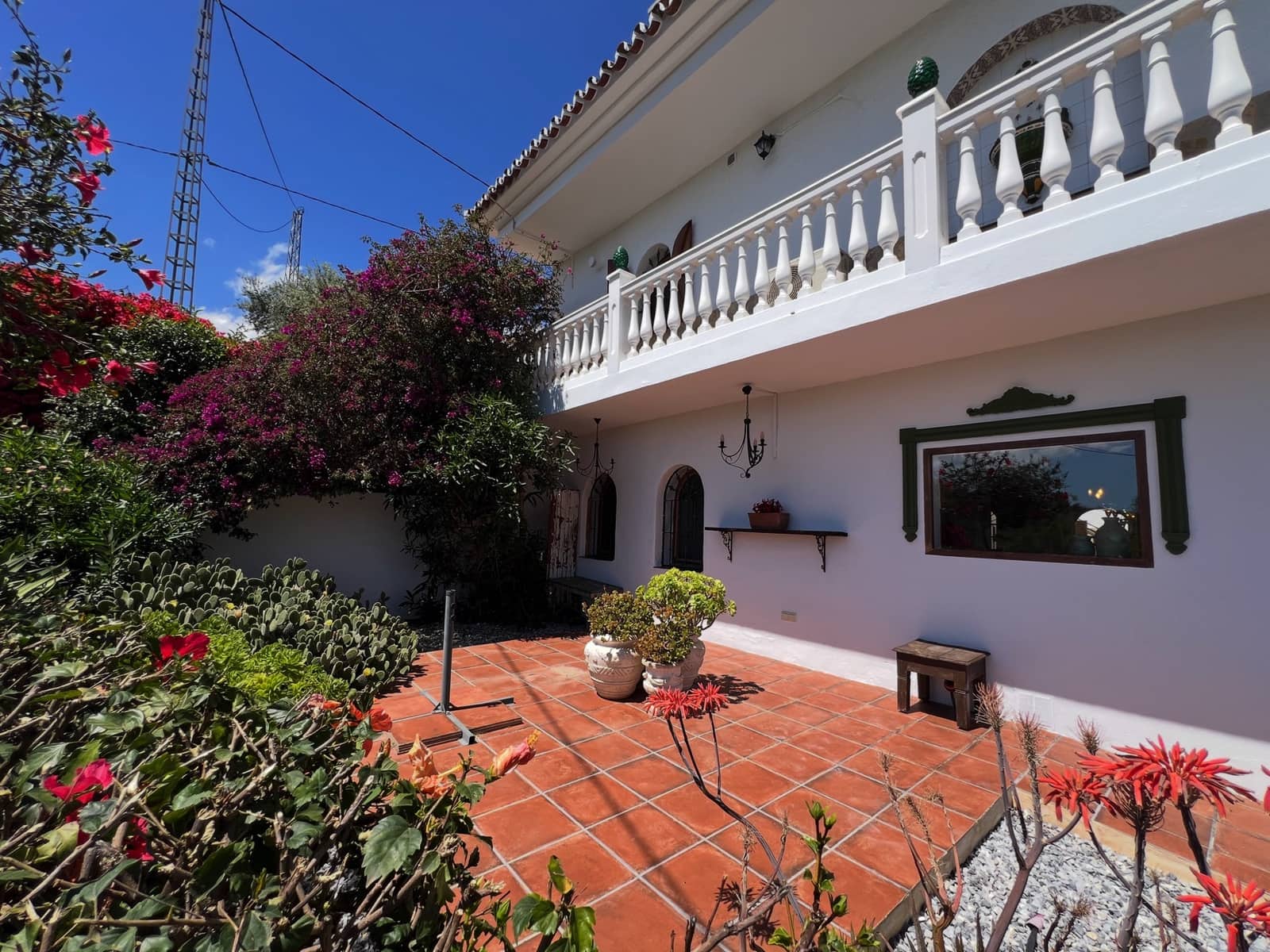 5 slaapkamer Villa te koop in Alcaucin met zwembad garage - € 695.000 (Ref: 9853053)