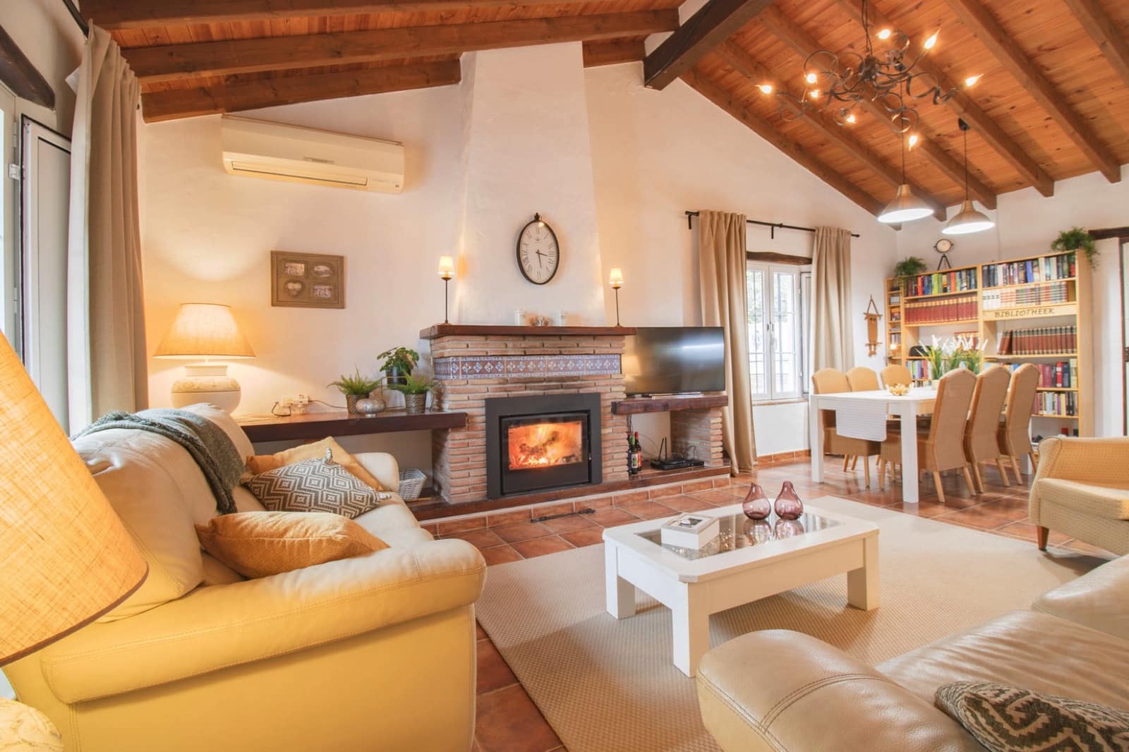 3 bedroom Villa for sale in El Borge with pool garage - € 395,000 (Ref: 9863827)