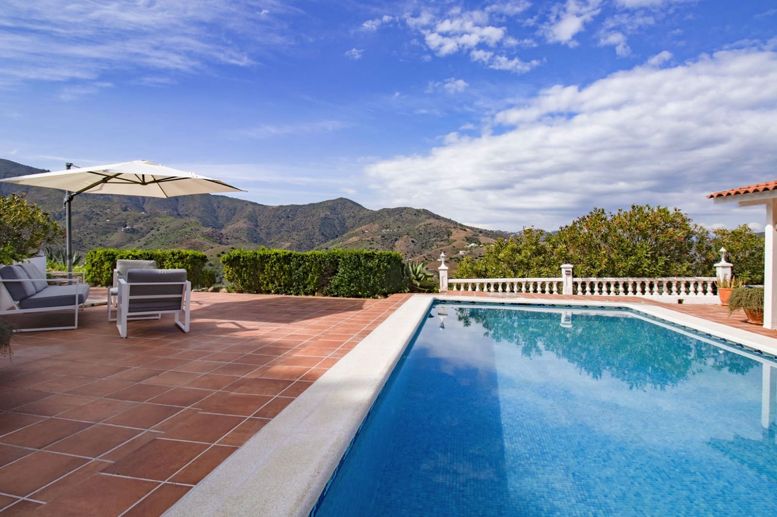 3 bedroom Villa for sale in El Borge with pool garage - € 395,000 (Ref: 9863827)