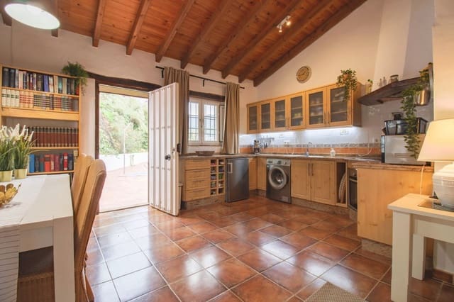 3 soverom Villa til salgs i El Borge med svømmebasseng garasje - € 395 000 (Ref: 9863827)