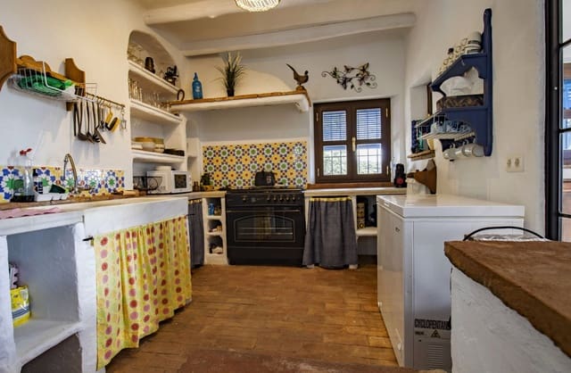 3 soverom Villa til salgs i Riogordo med svømmebasseng garasje - € 425 000 (Ref: 9863911)