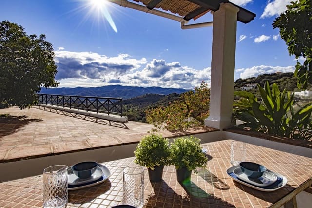 3 soverom Villa til salgs i Riogordo med svømmebasseng garasje - € 425 000 (Ref: 9863911)