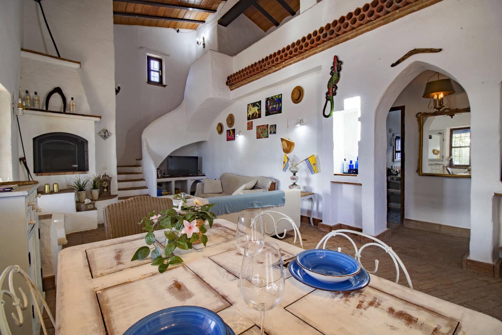 3 bedroom Villa for sale in Riogordo with pool garage - € 425,000 (Ref: 9863911)