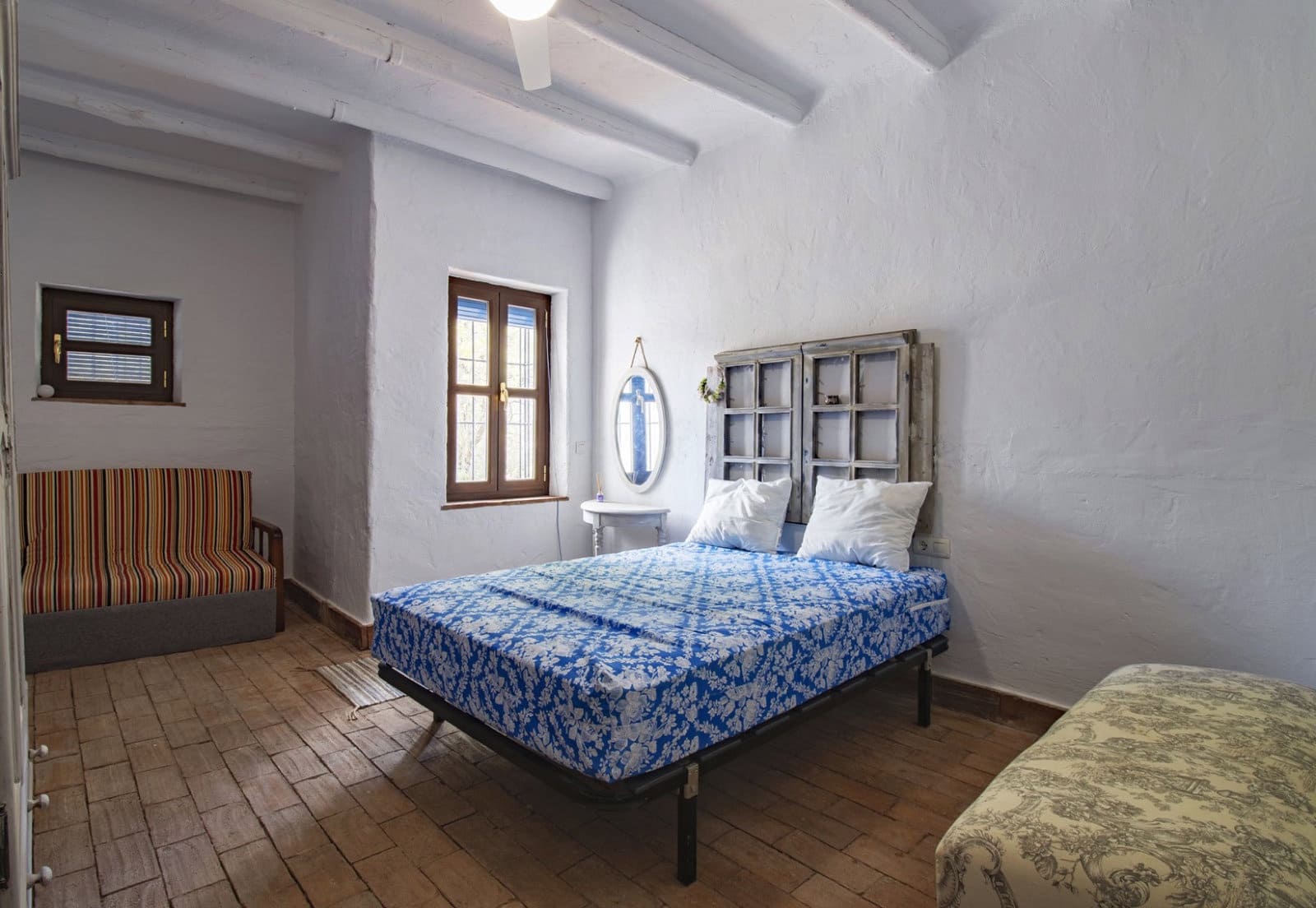 3 bedroom Villa for sale in Riogordo with pool garage - € 425,000 (Ref: 9863911)