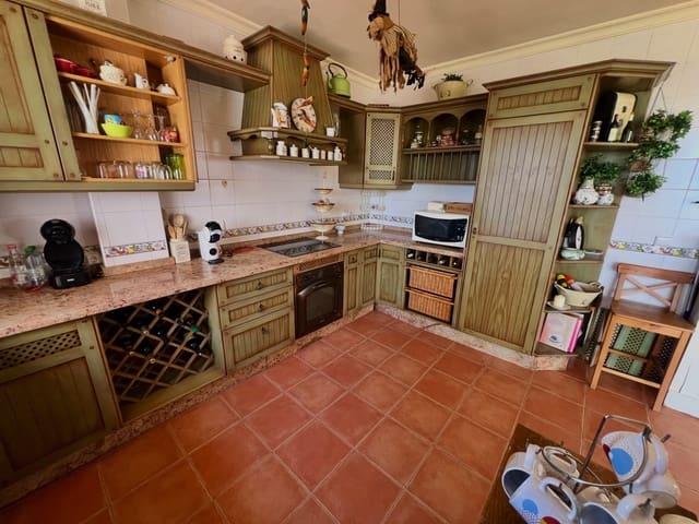 3 sovrum Villa till salu i Viñuela med pool garage - 420 000 € (Ref: 9893090)