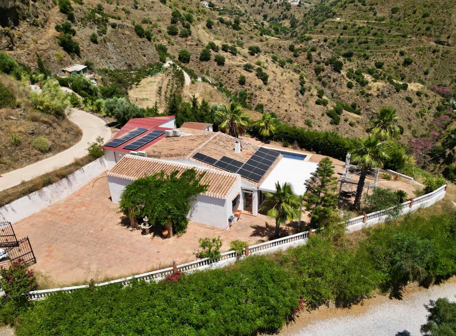 3 sovrum Villa till salu i Vinuela med pool garage - 420 000 € (Ref: 9893090)