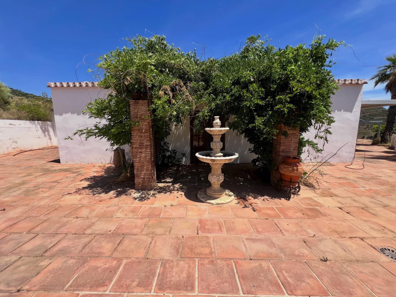 Chalet de 3 habitaciones en Viñuela en venta con piscina garaje - 365.000 € (Ref: 9893090)