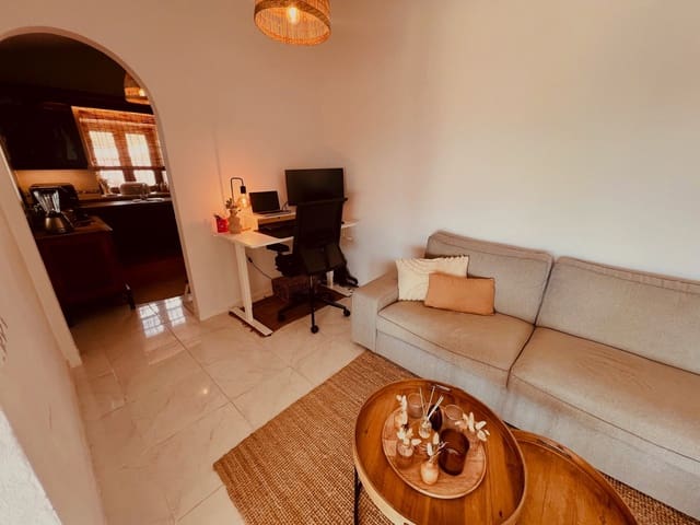 3 soveværelse Villa til salg i Torrox Pueblo, Torrox med swimmingpool garage - € 449.000 (Ref: 9900008)