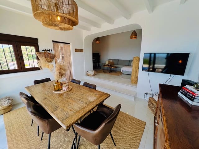3 soveværelse Villa til salg i Torrox Pueblo, Torrox med swimmingpool garage - € 449.000 (Ref: 9900008)