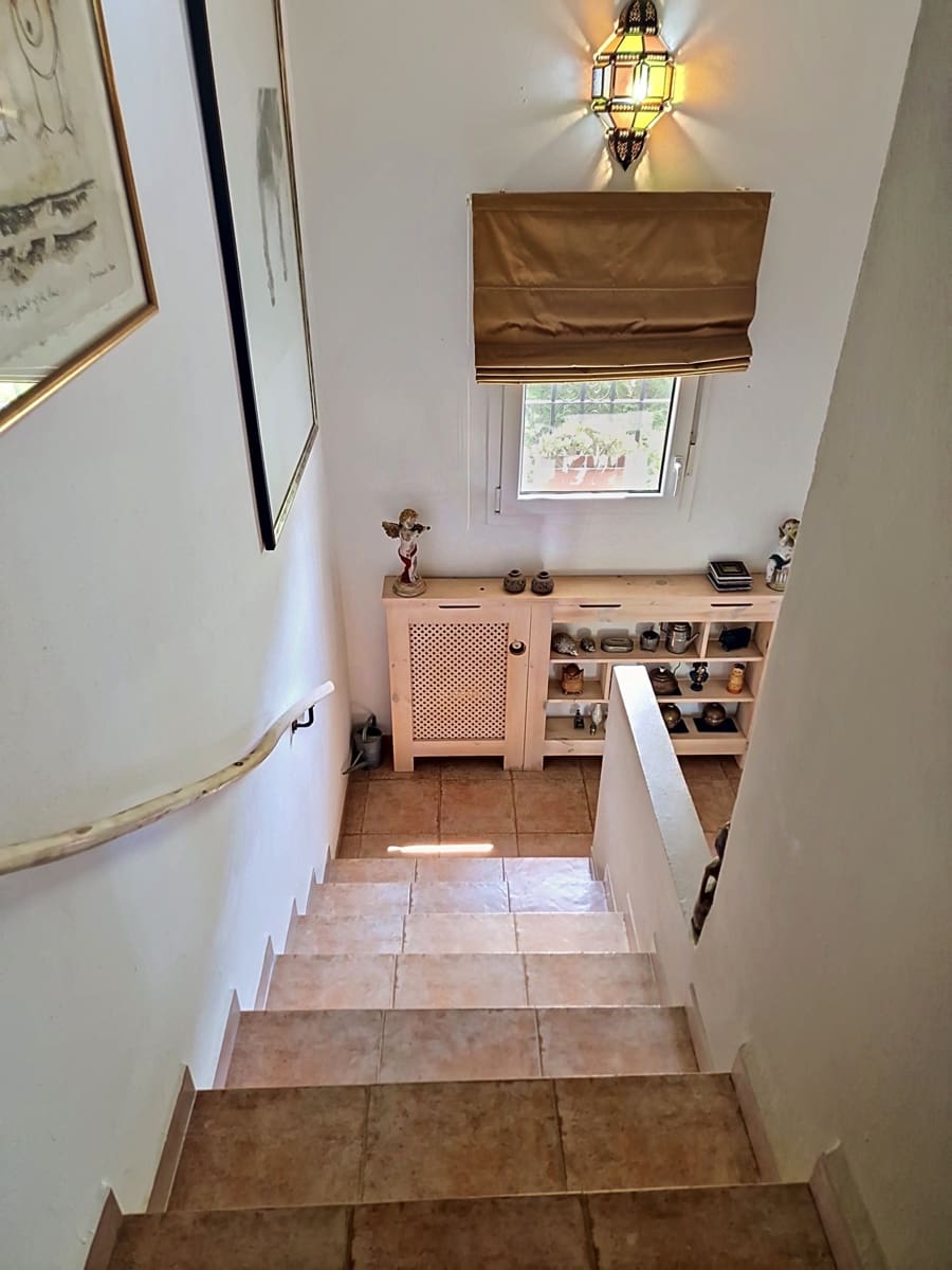 4 soverom Villa til salgs i Canillas de Aceituno med svømmebasseng garasje - € 695 000 (Ref: 9939032)