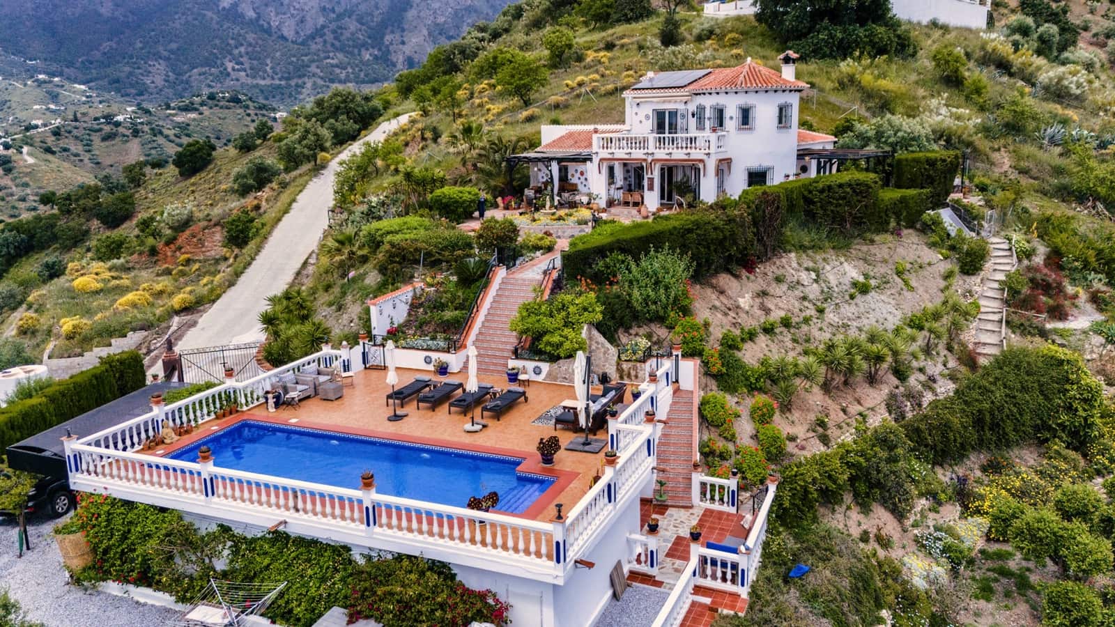 4 soverom Villa til salgs i Canillas de Aceituno med svømmebasseng garasje - € 695 000 (Ref: 9939032)