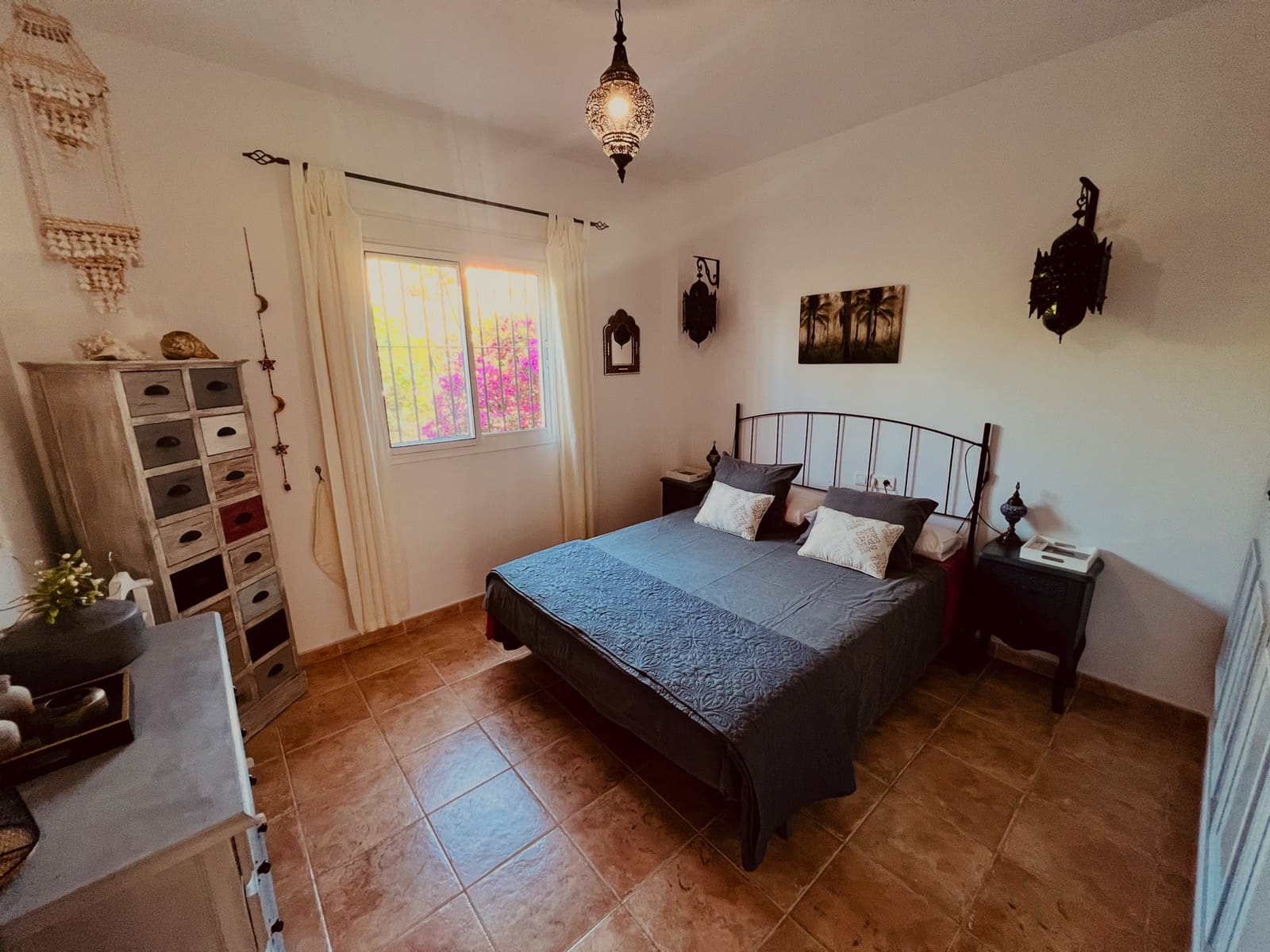3 bedroom Villa for sale in Alcaucin with pool garage - € 375,000 (Ref: 9961719)