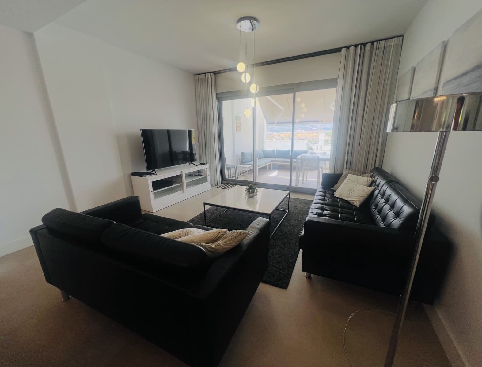 3 sovrum Lägenhet till salu i Caleta de Velez med pool garage - 399 000 € (Ref: 9978070)