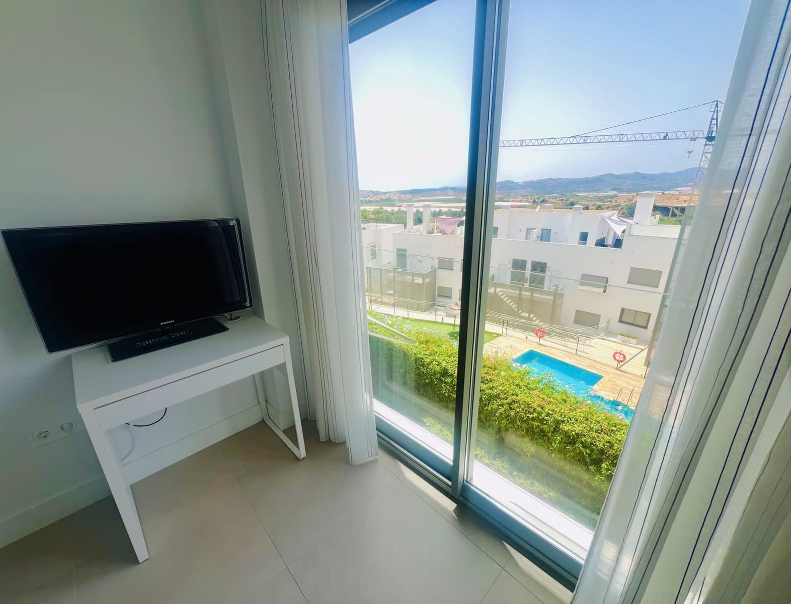 3 sovrum Lägenhet till salu i Caleta de Velez med pool garage - 399 000 € (Ref: 9978070)