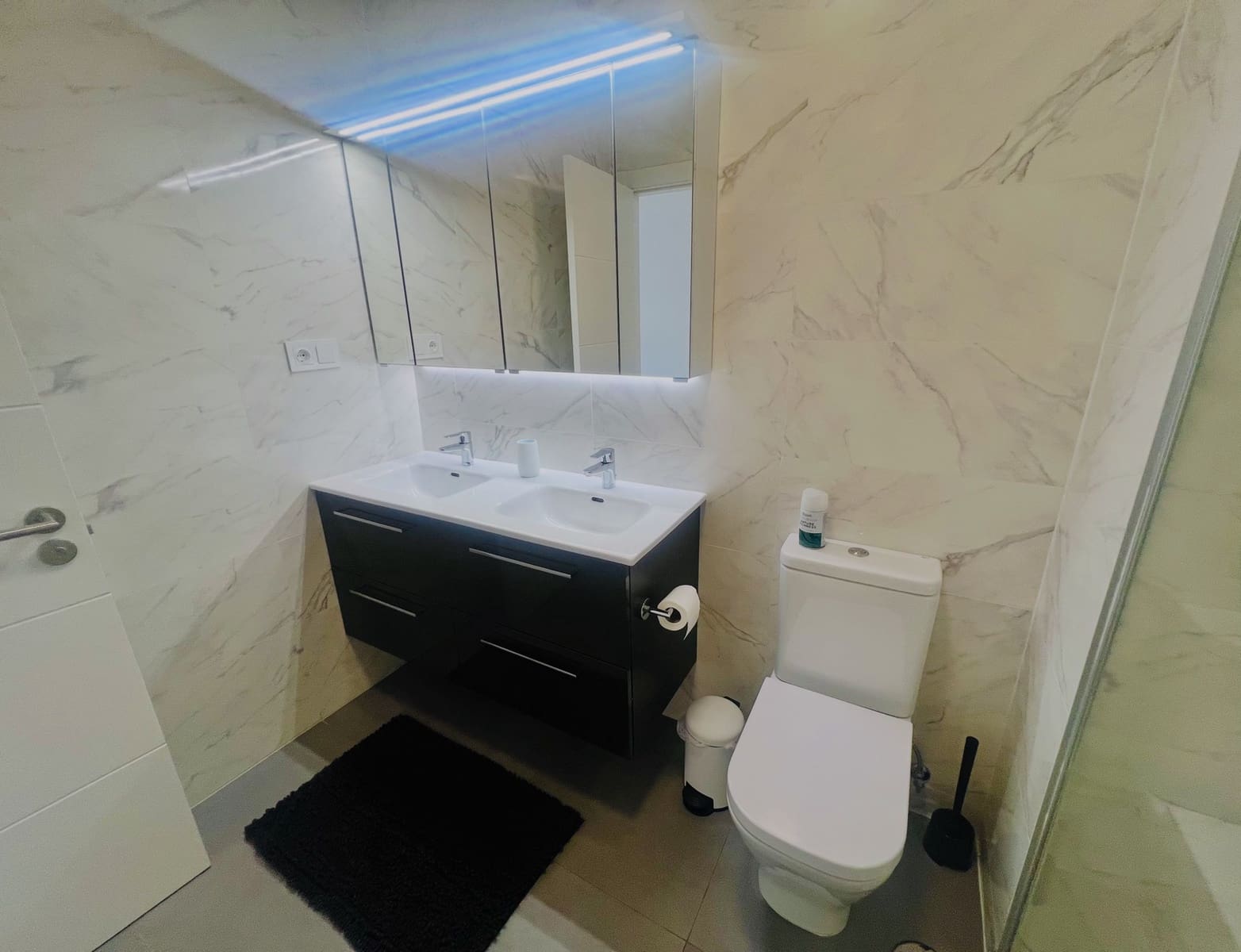 3 sovrum Lägenhet till salu i Caleta de Velez med pool garage - 399 000 € (Ref: 9978070)