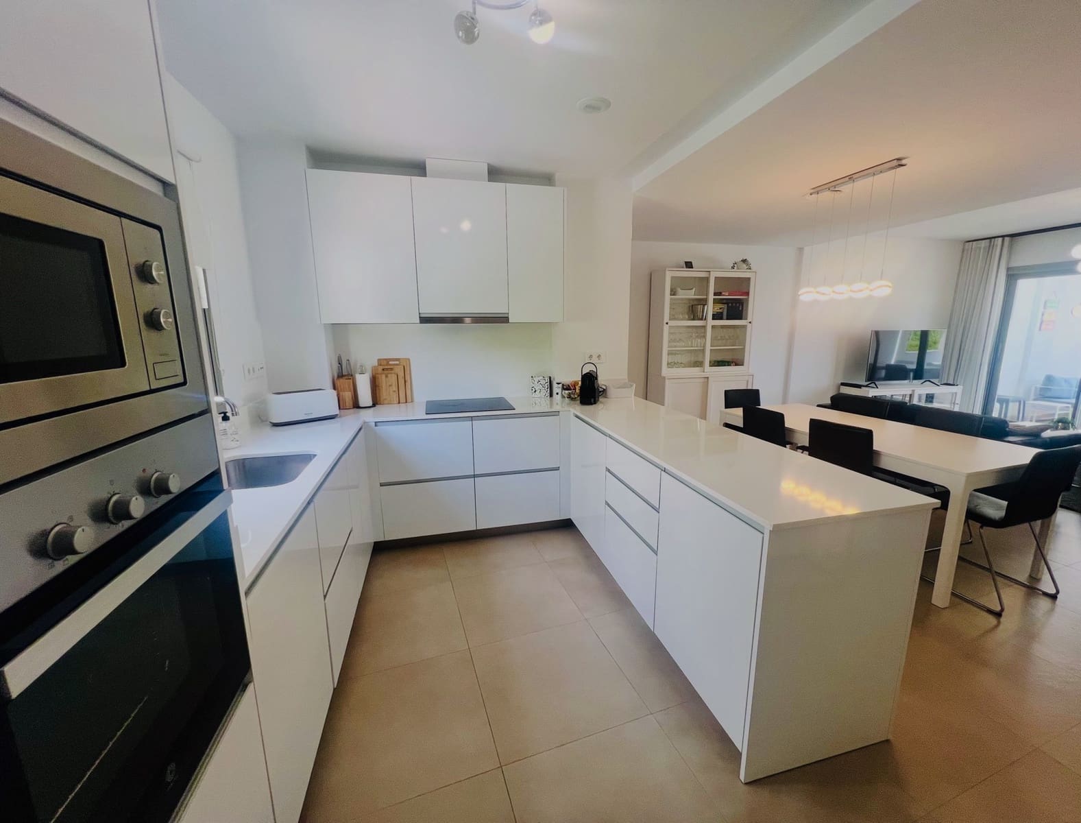 3 sovrum Lägenhet till salu i Caleta de Velez med pool garage - 399 000 € (Ref: 9978070)