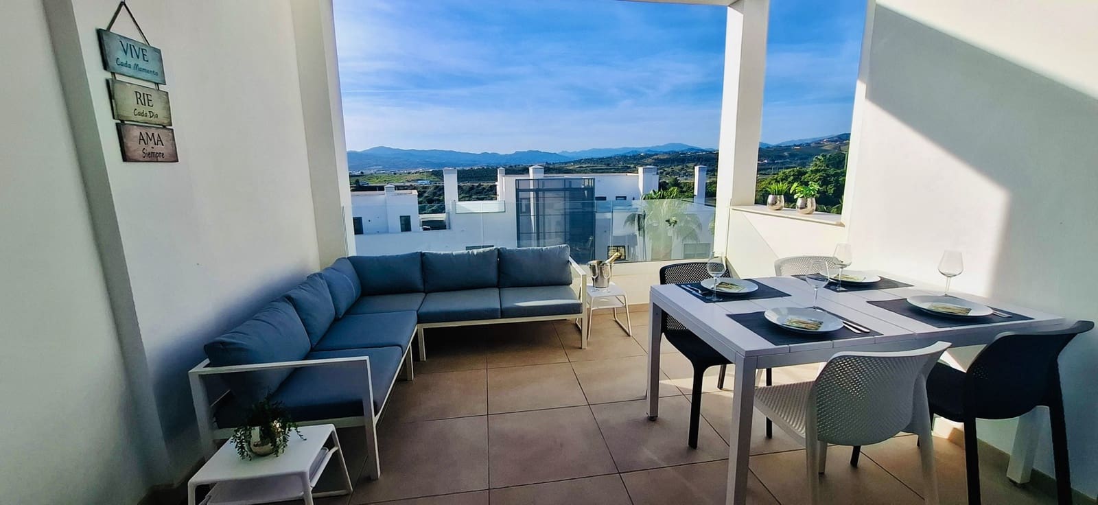 3 slaapkamer Appartement te koop in Caleta de Velez met zwembad garage - € 399.000 (Ref: 9978070)