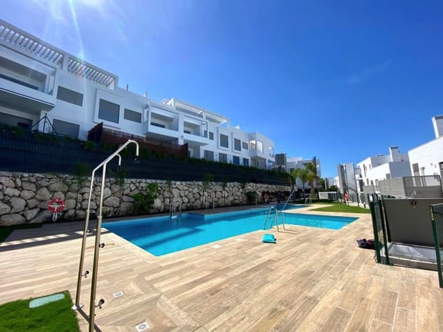 3 soveværelse Lejlighed til salg i Caleta de Vélez, Vélez-Málaga med swimmingpool garage - € 399.000 (Ref: 9978070)