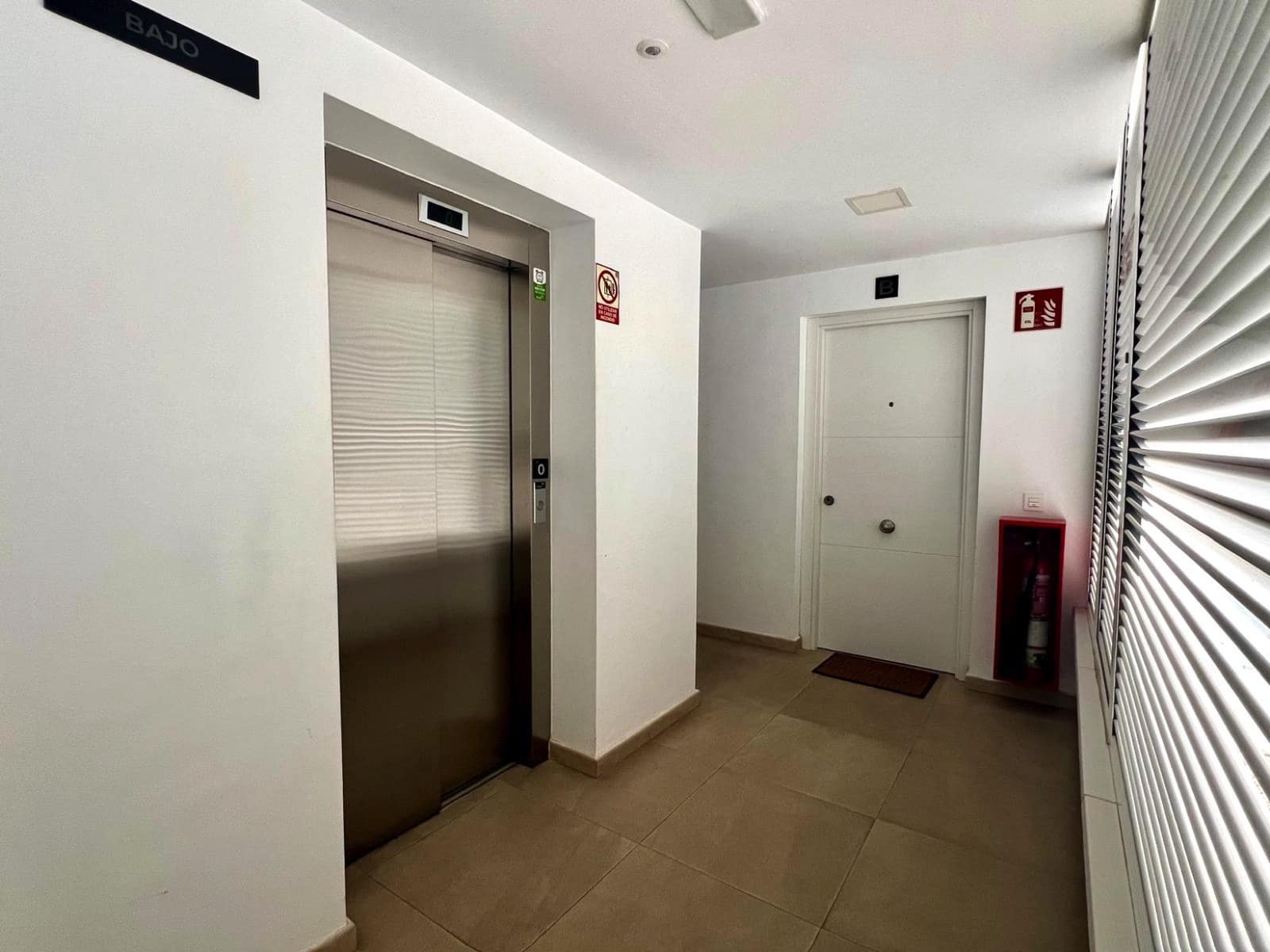 3 Zimmer Apartment zu verkaufen in Torrox-Costa mit Pool Garage - 460.000 € (Ref: 9997841)