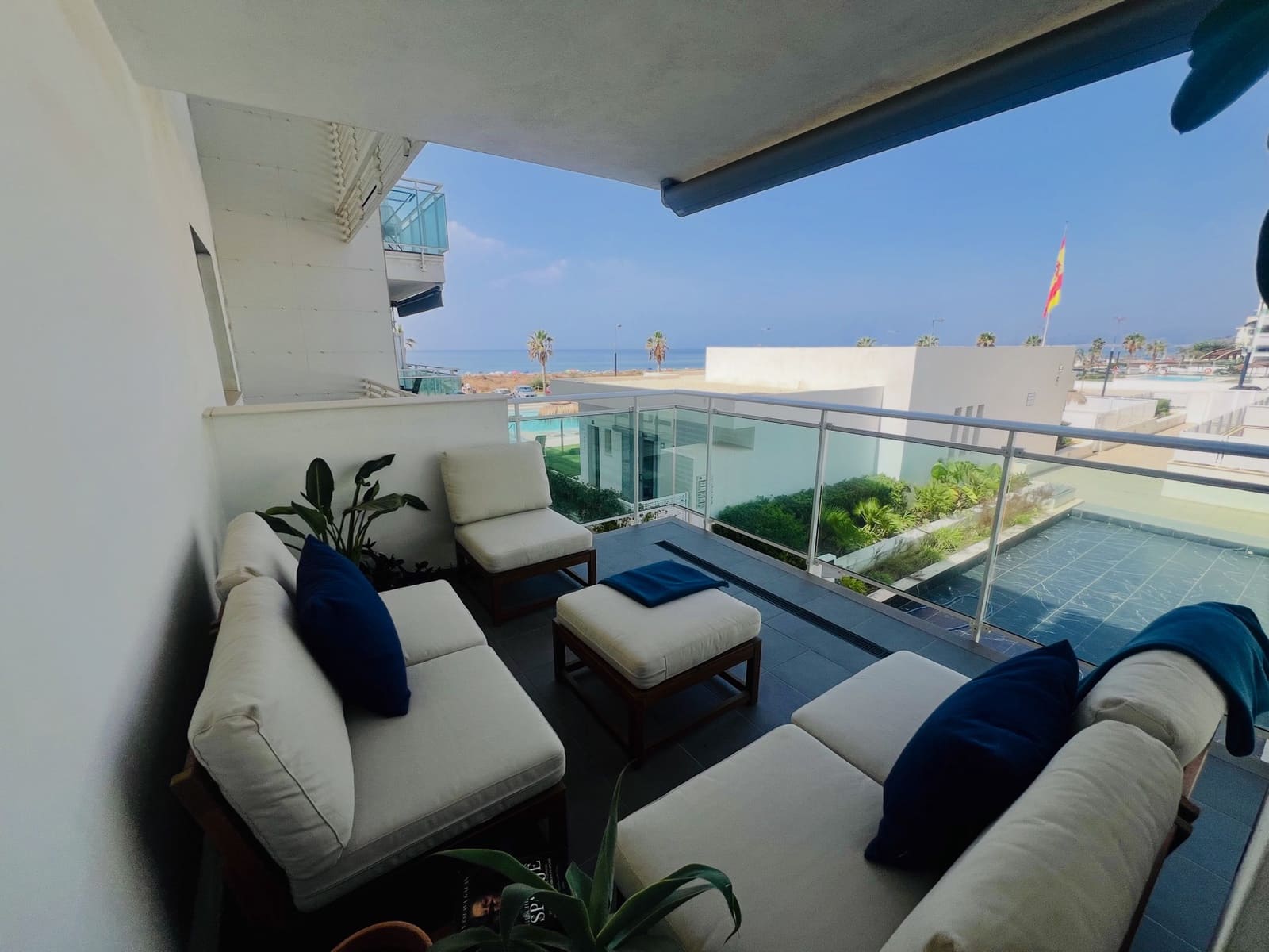 3 Zimmer Apartment zu verkaufen in Torrox-Costa mit Pool Garage - 460.000 € (Ref: 9997841)