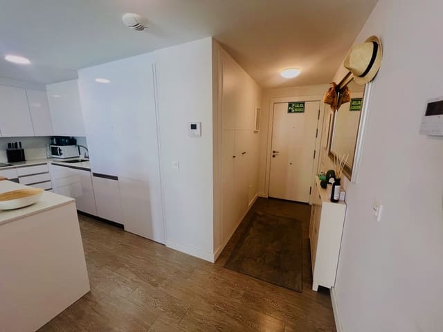 3 Zimmer Apartment zu verkaufen in Torrox-Costa, Torrox mit Pool Garage - 460.000 € (Ref: 9997841)