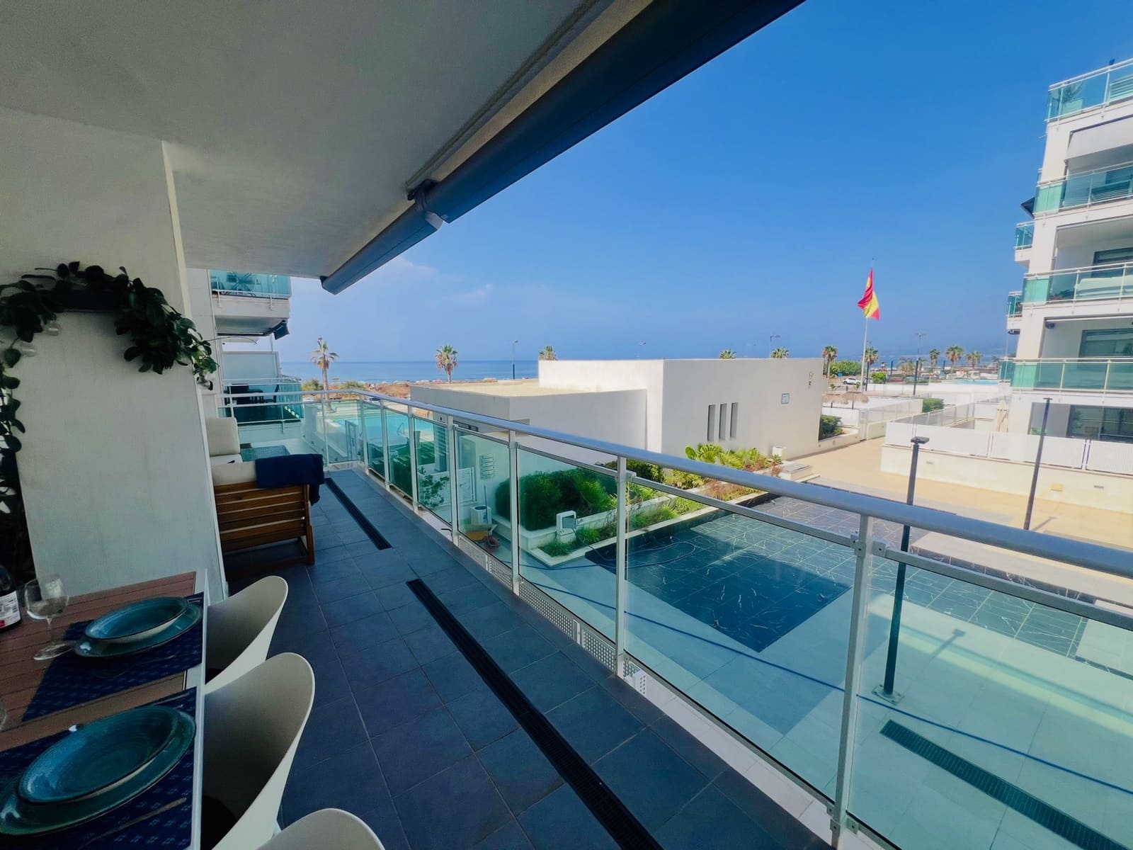 3 Zimmer Apartment zu verkaufen in Torrox-Costa mit Pool Garage - 460.000 € (Ref: 9997841)
