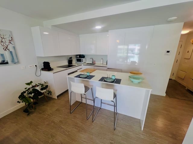 3 Zimmer Apartment zu verkaufen in Torrox-Costa, Torrox mit Pool Garage - 460.000 € (Ref: 9997841)