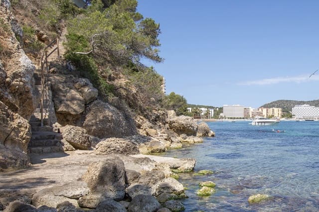 4 soveværelse Villa til salg i Palmanova, Calvià med swimmingpool - € 7.900.000 (Ref: 6713645)