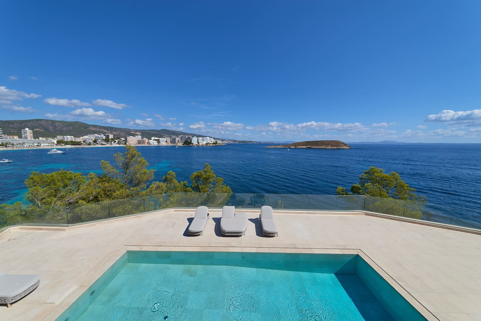 5 soveværelse Villa til salg i Cala Vinyes / Cala Vinyas / Cala Vinas med swimmingpool - € 12.000.000 (Ref: 6749012)