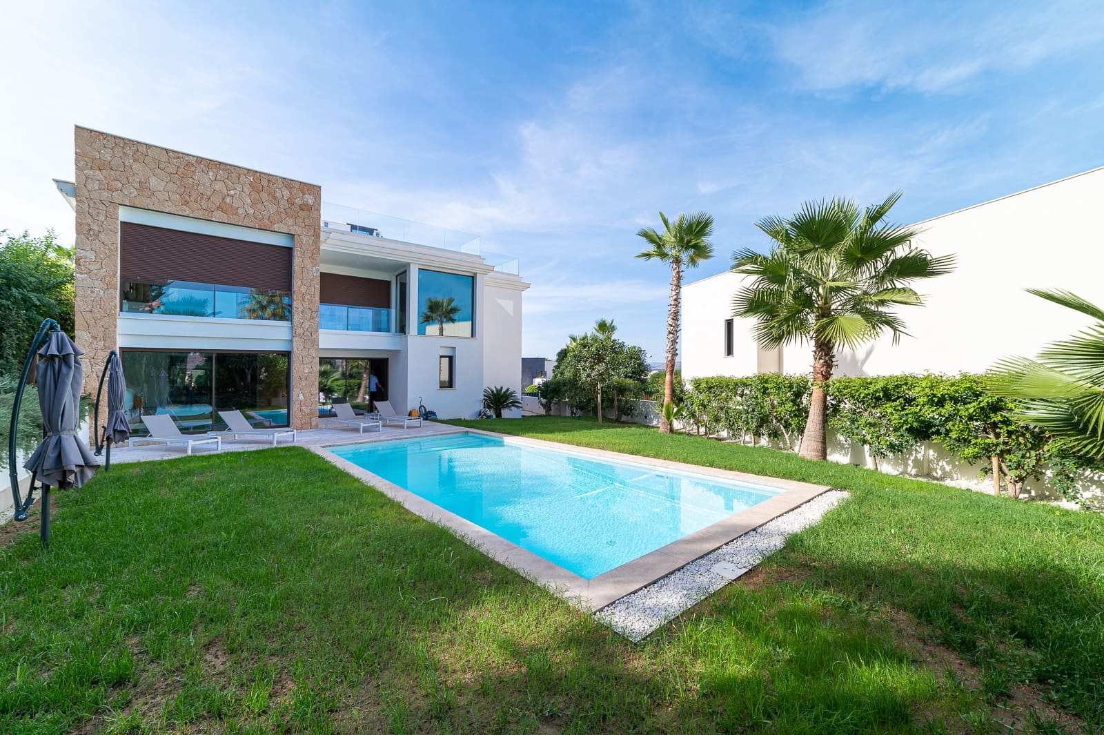 4 soverom Villa til salgs i Santa Ponsa med svømmebasseng - € 4 500 000 (Ref: 7187397)