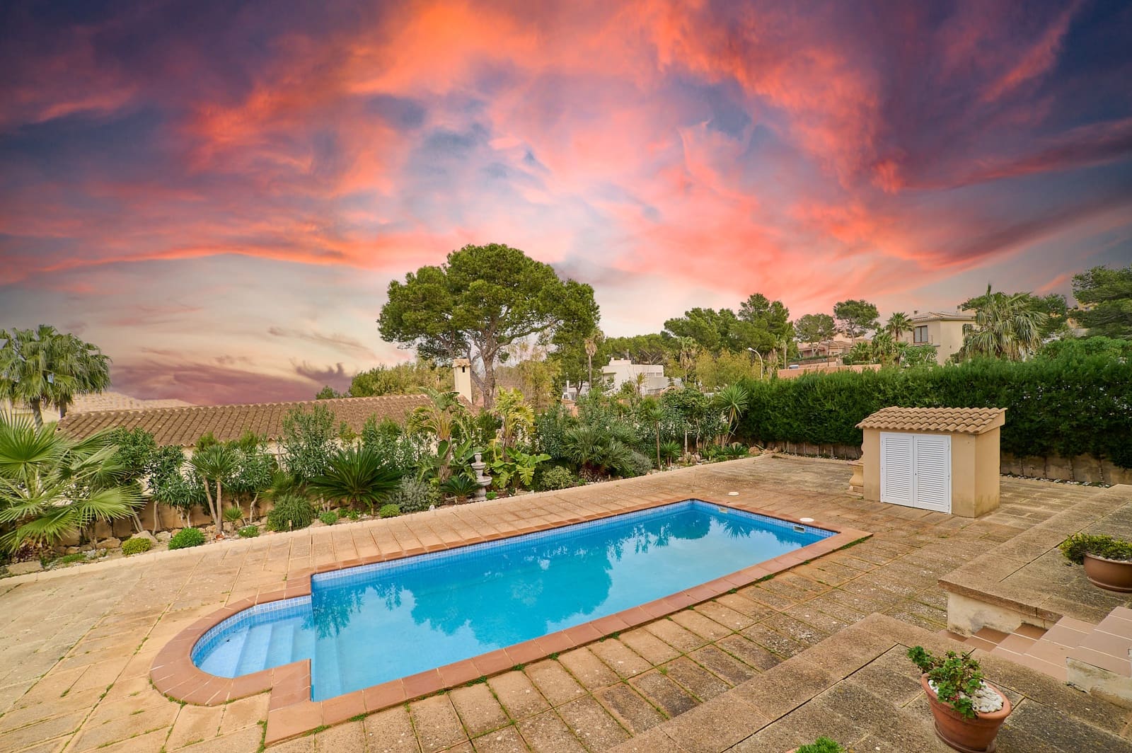 3 soveværelse Villa til salg i Badia Gran med swimmingpool - € 1.450.000 (Ref: 7338765)