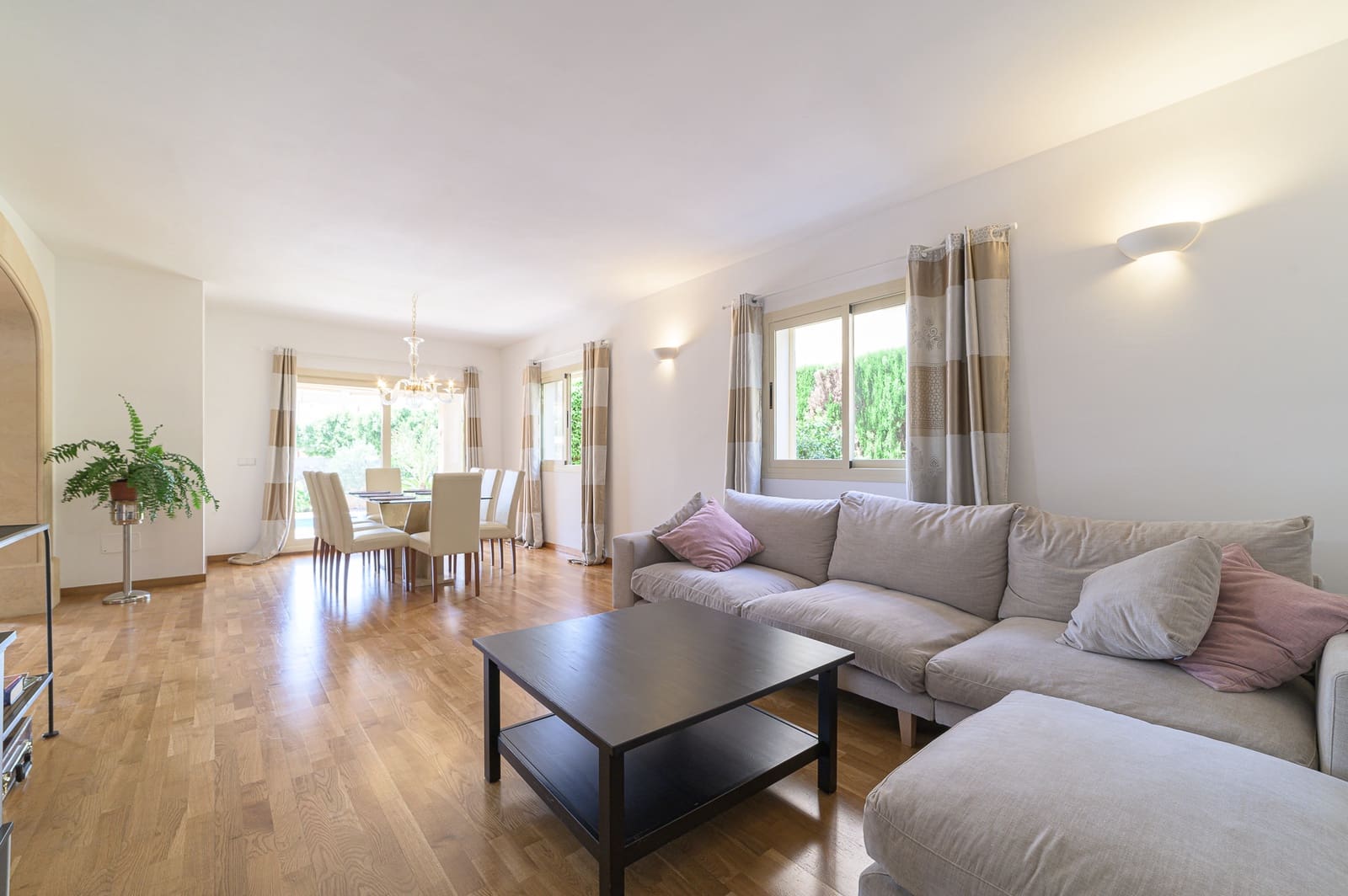 5 soveværelse Byhus til salg i Puig de Ros med swimmingpool - € 1.385.000 (Ref: 7666883)